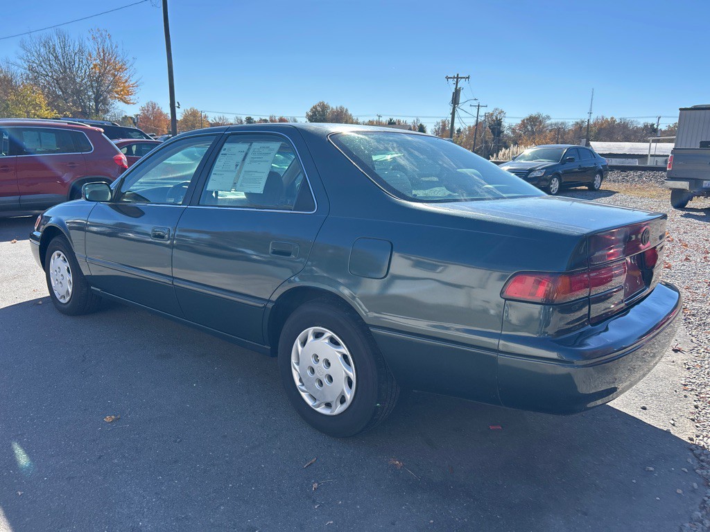 1997 Toyota Camry Image 7