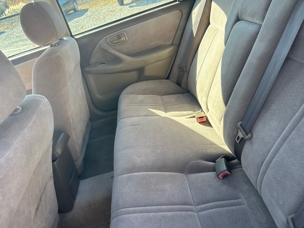 1997 Toyota Camry Image 11