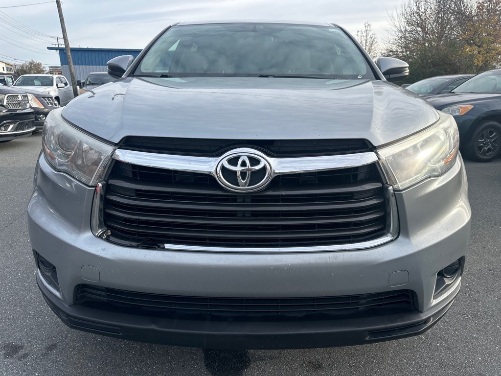 2015 Toyota Highlander Image 8