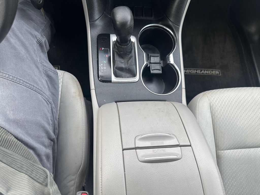 2015 Toyota Highlander Image 22