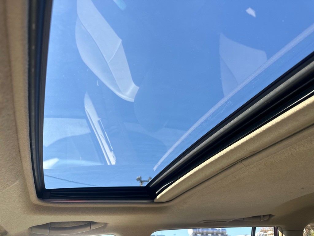 2011 Toyota Highlander Image 24