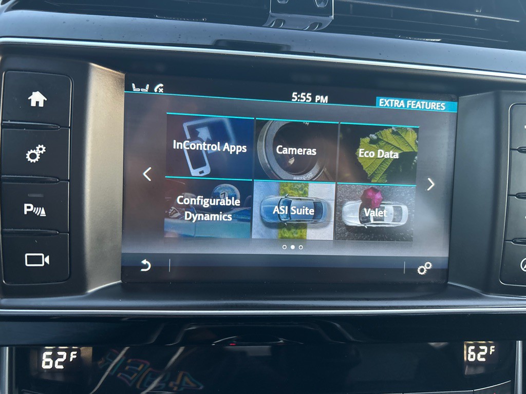 2017 Jaguar XE Image 18