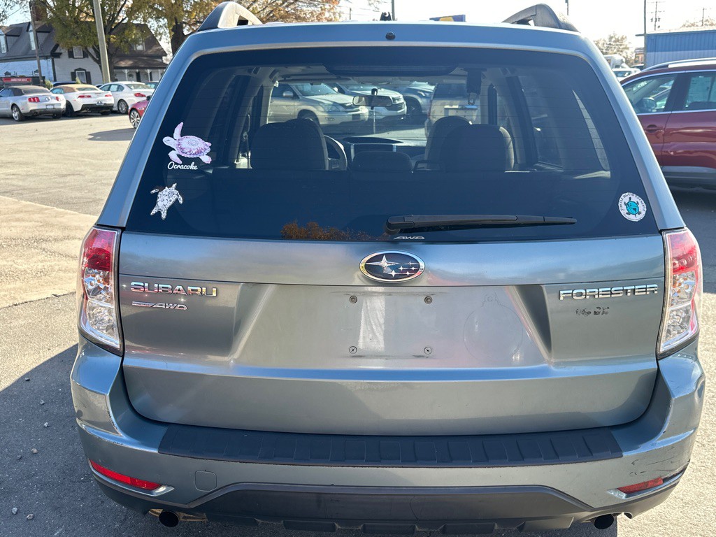 2010 Subaru Forester Image 4