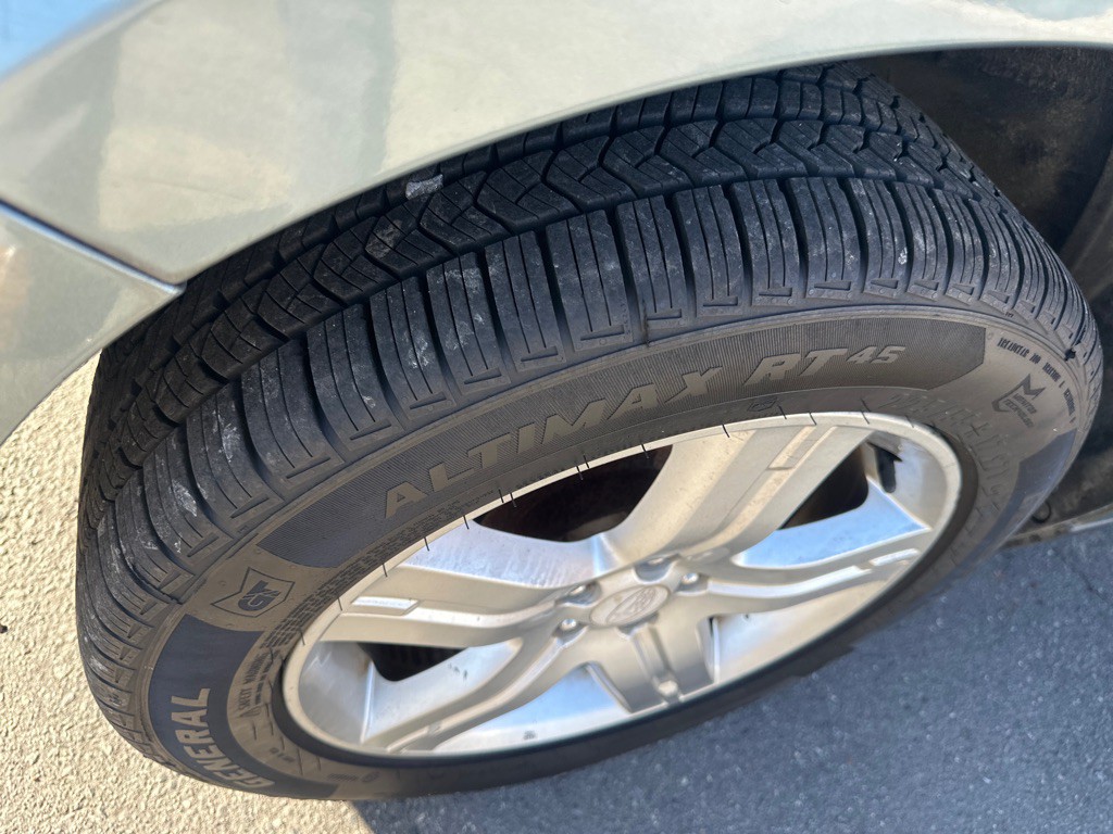 2010 Subaru Forester Image 9