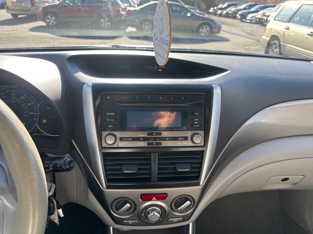 2010 Subaru Forester Image 18