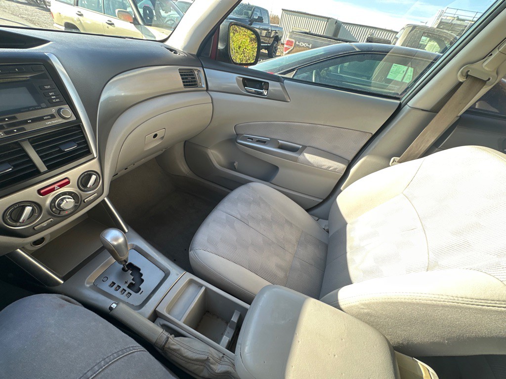 2010 Subaru Forester Image 20