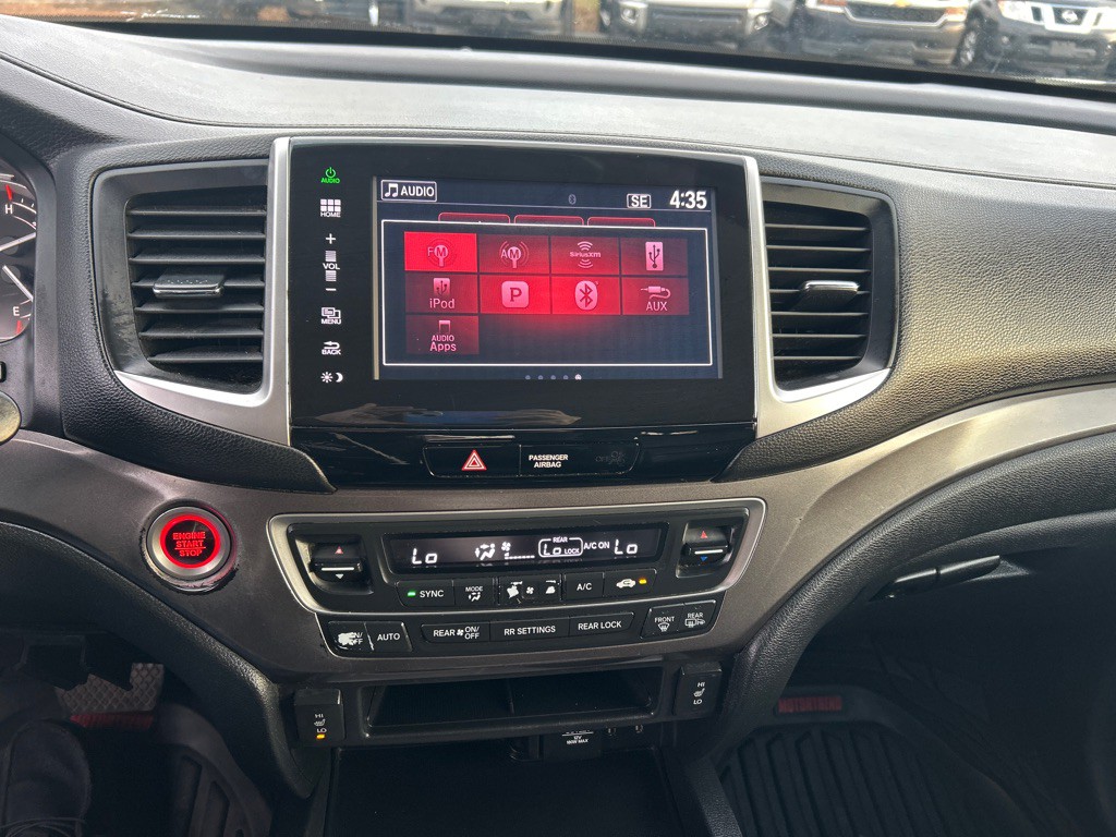 2016 Honda Pilot Image 17