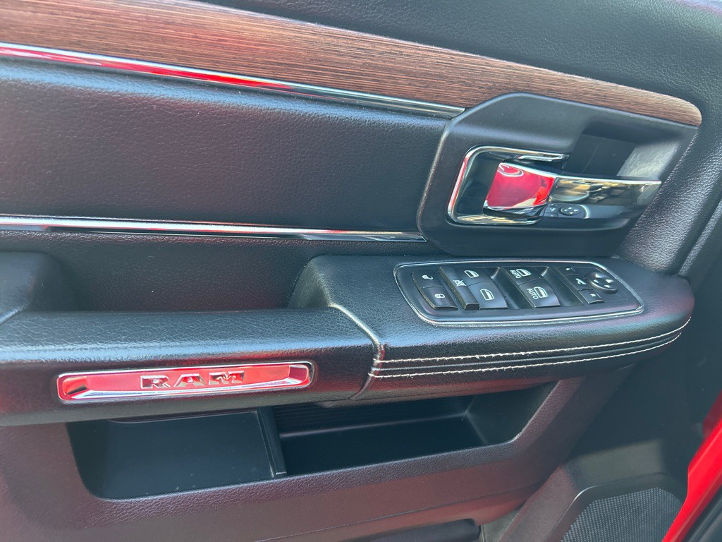 2017 RAM 1500 Image 12