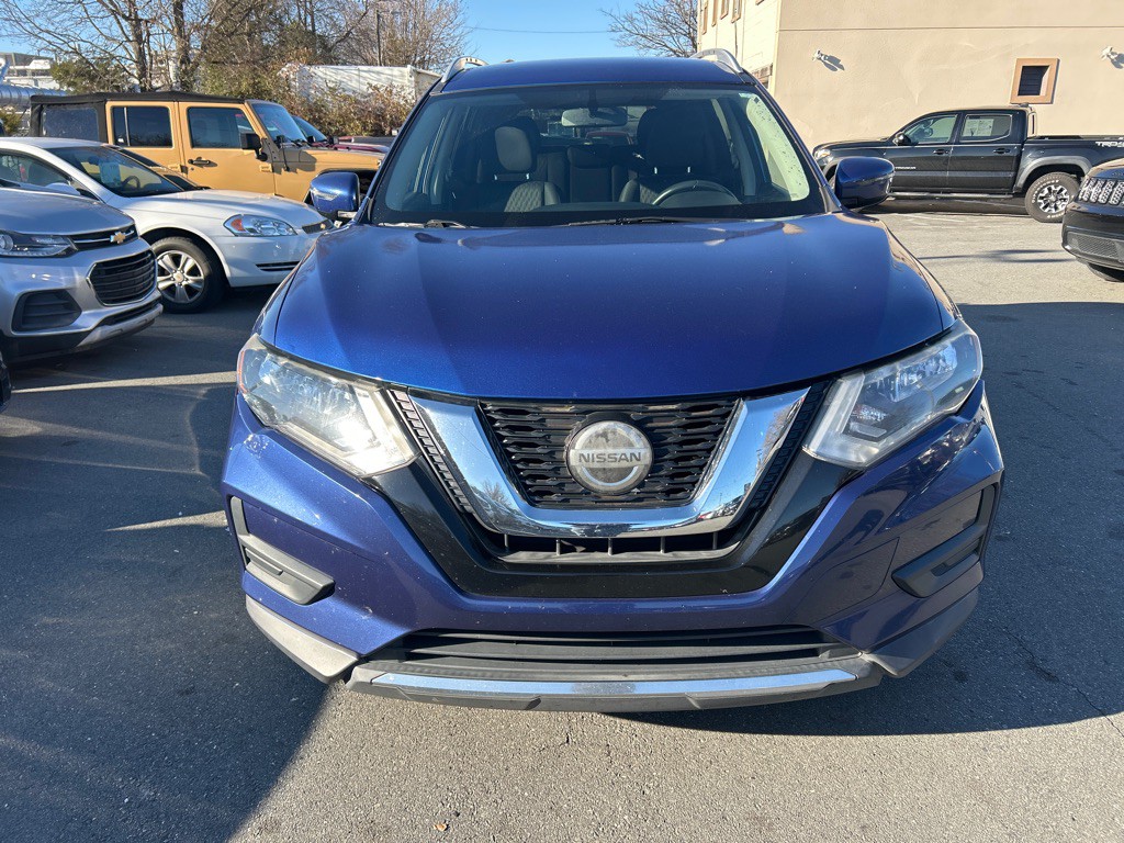 2018 Nissan Rogue Image 2