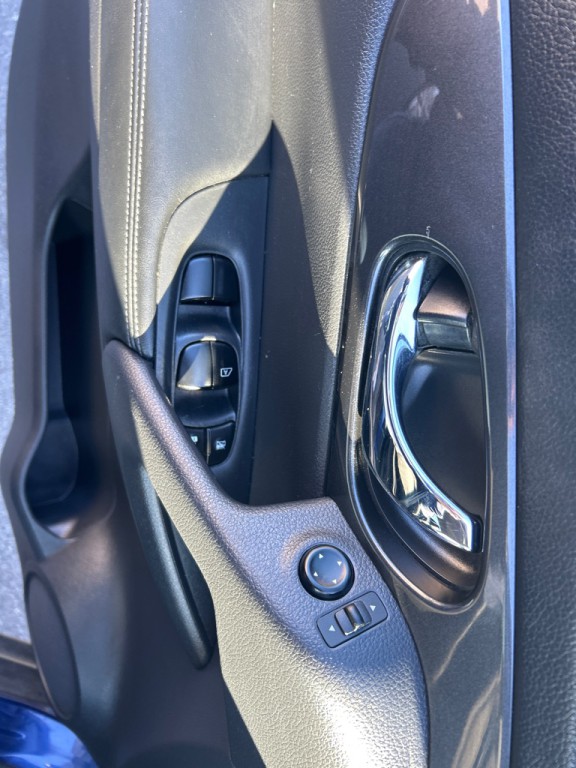 2018 Nissan Rogue Image 11