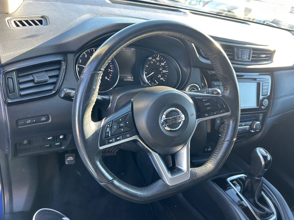 2018 Nissan Rogue Image 14