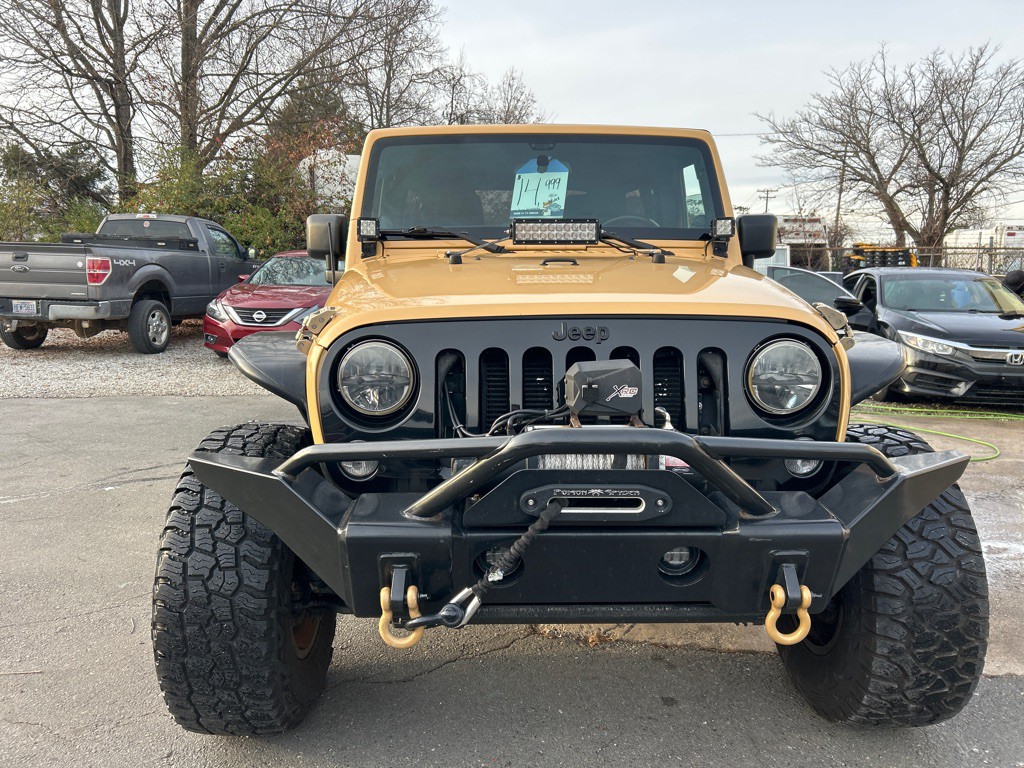 2014 Jeep Wrangler Unlimited Image 2
