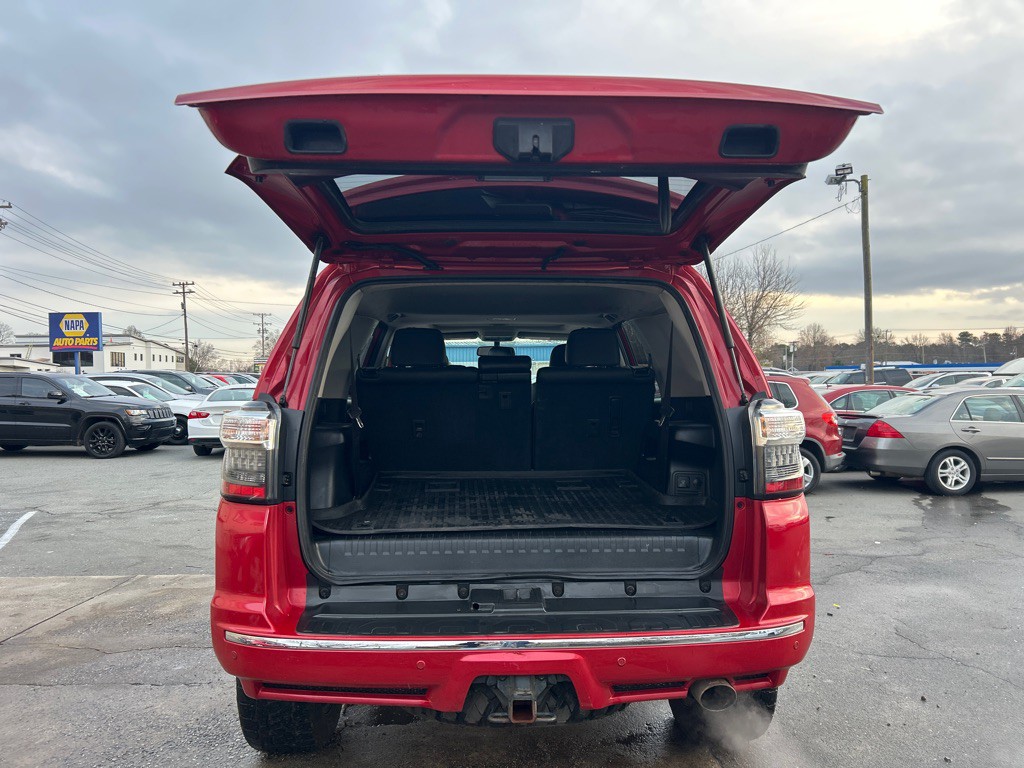 2016 Toyota 4Runner Image 9