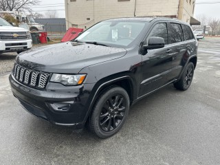 Image for 2017 Jeep Grand Cherokee Altitude ID: 7036502