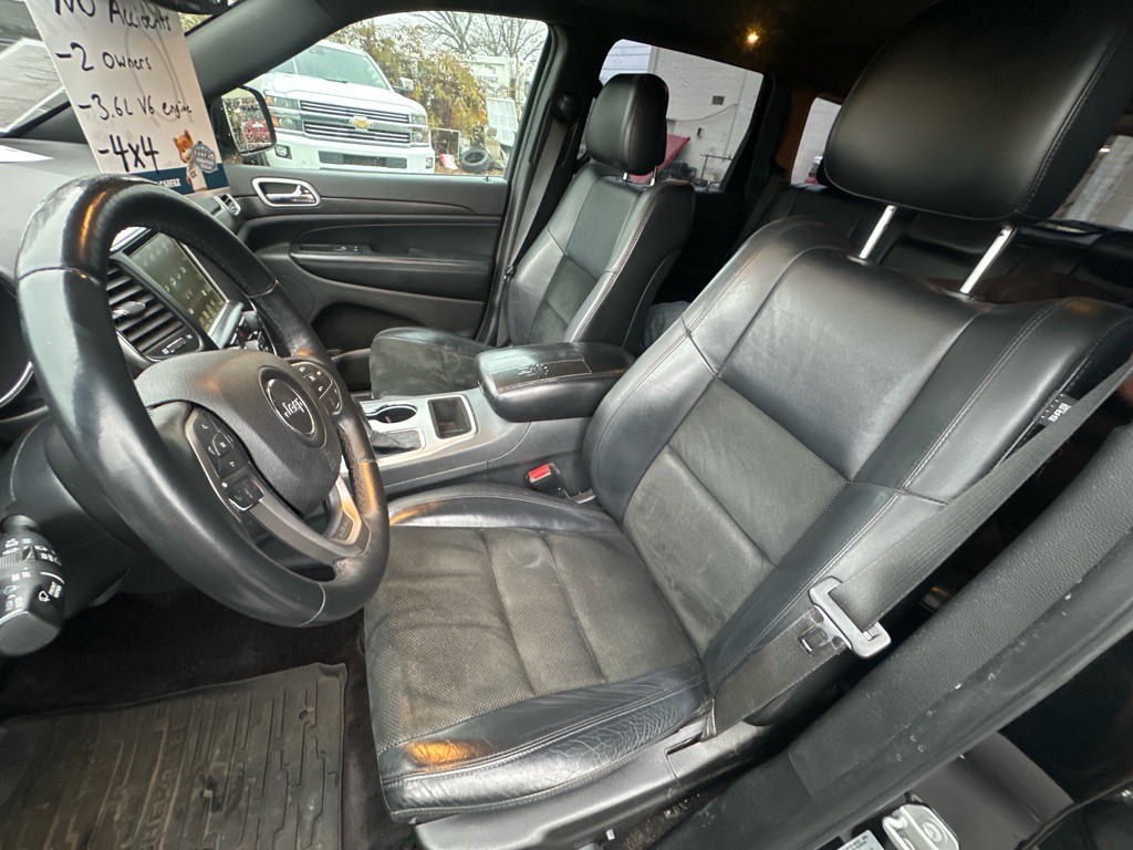 2017 Jeep Grand Cherokee Image 11