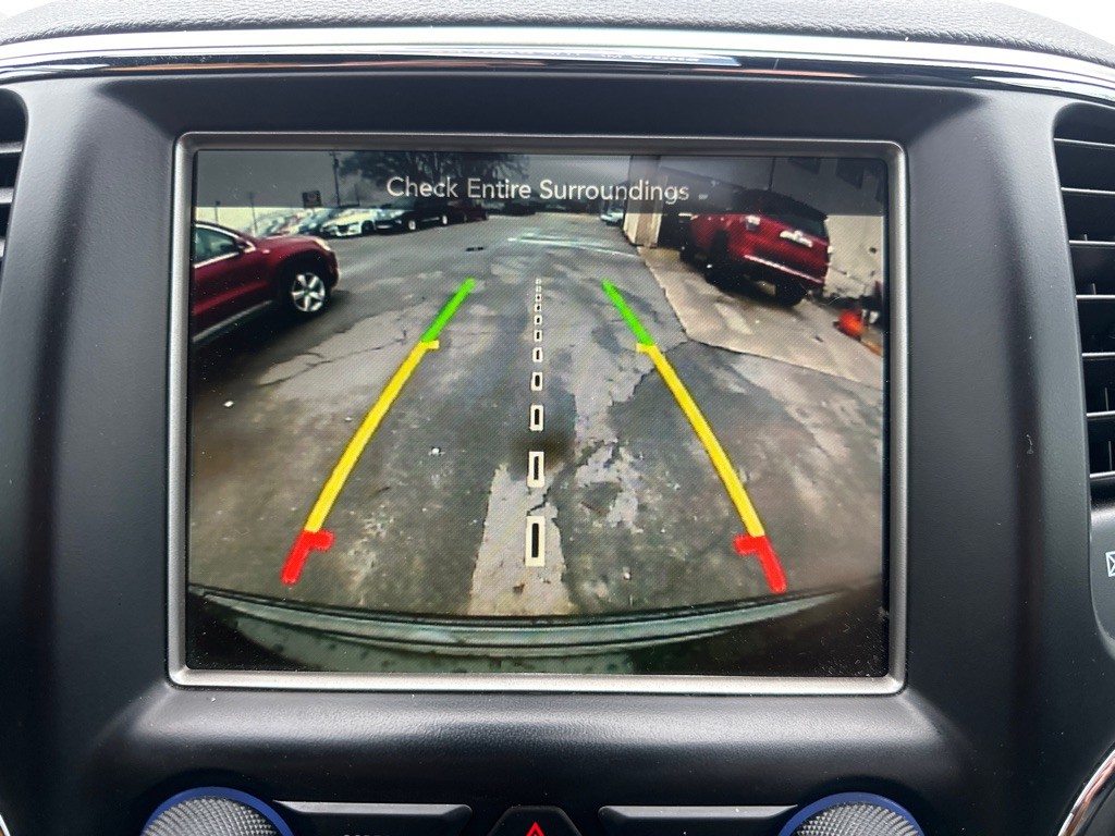 2017 Jeep Grand Cherokee Image 18