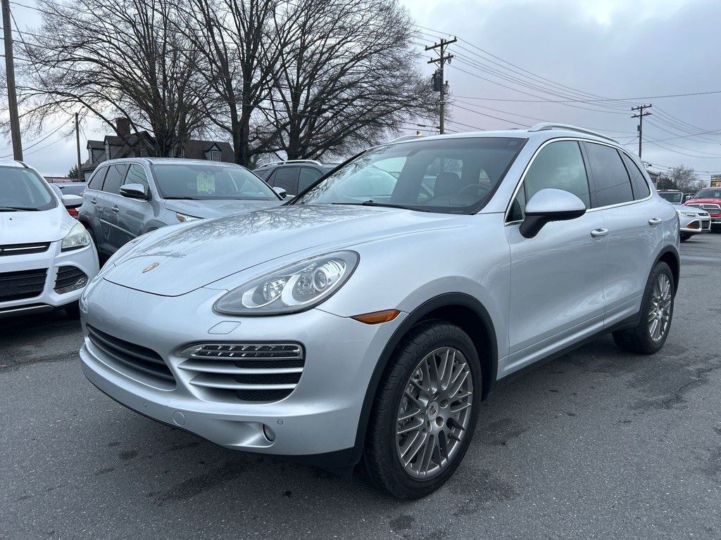 2012 Porsche Cayenne Image 1