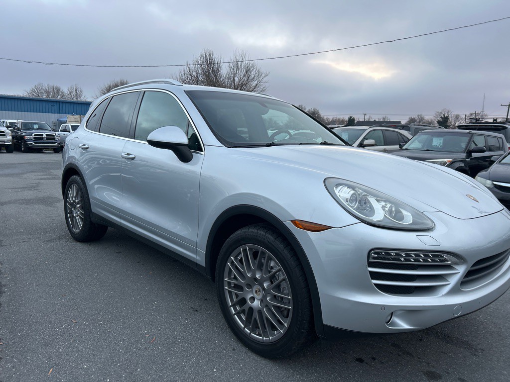 2012 Porsche Cayenne Image 3