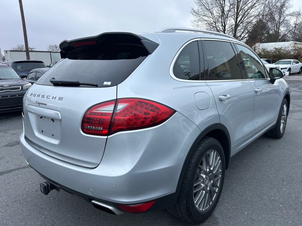2012 Porsche Cayenne Image 5