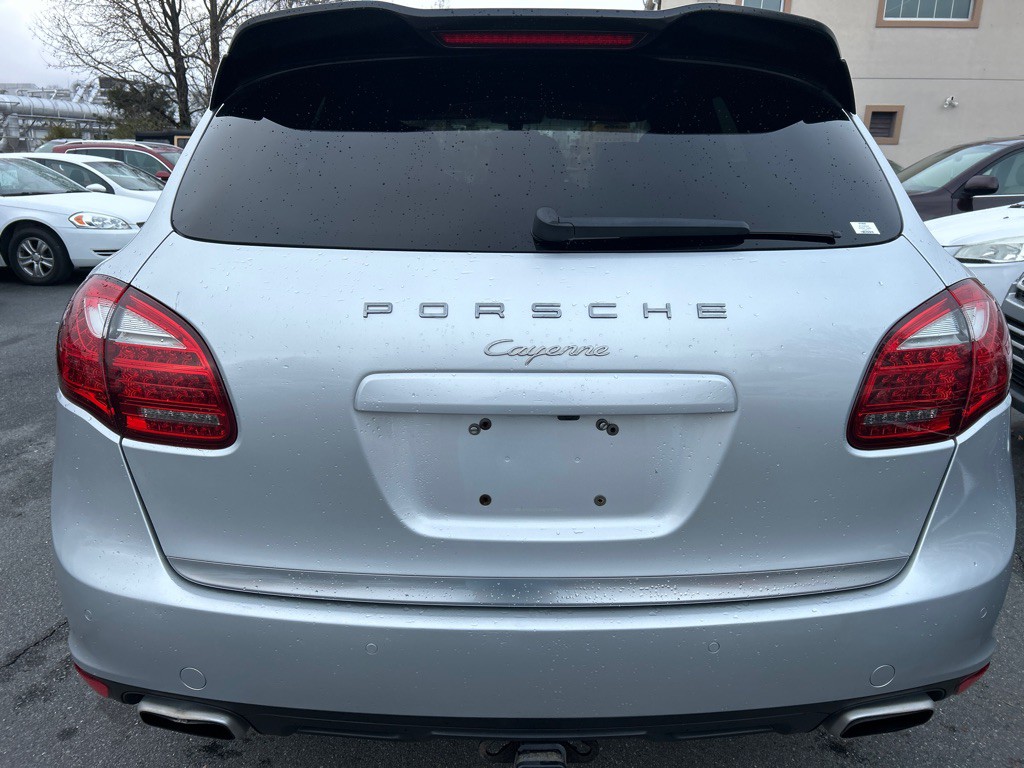 2012 Porsche Cayenne Image 6