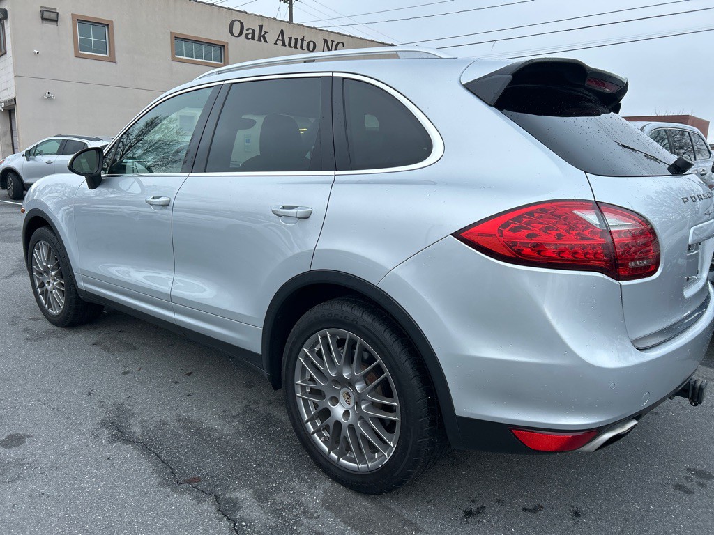 2012 Porsche Cayenne Image 7