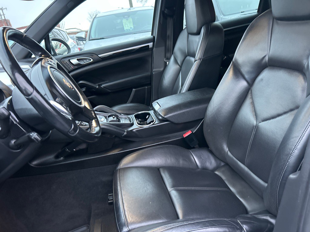 2012 Porsche Cayenne Image 12