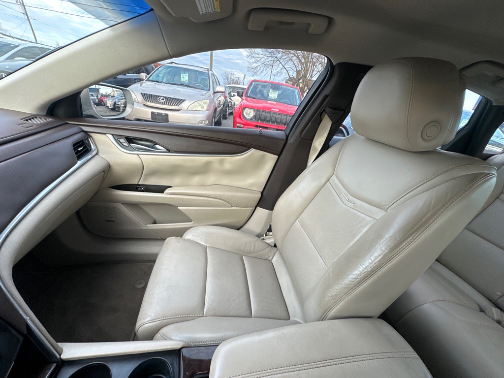 2013 Cadillac XTS Image 19