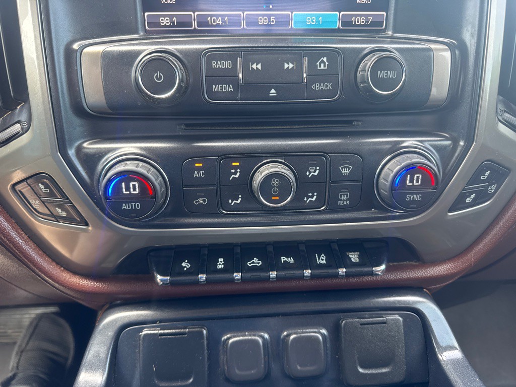 2015 Chevrolet Silverado 1500 Image 17