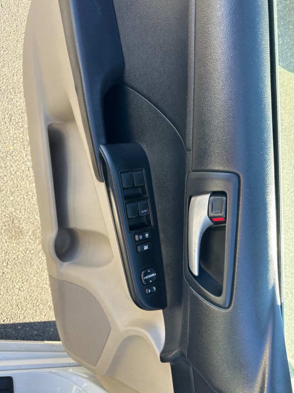 2012 Toyota Camry Image 10