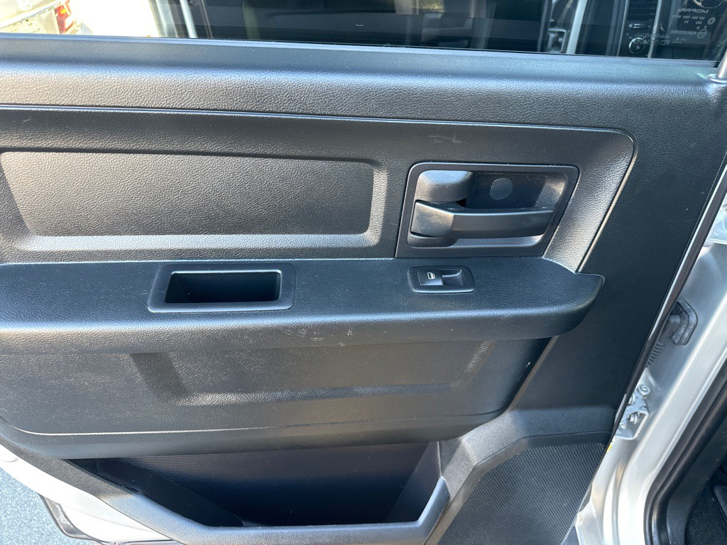 2016 RAM 1500 Image 13