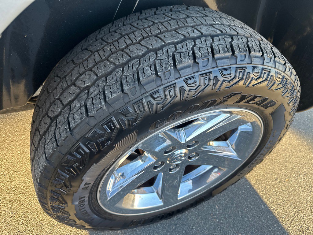 2016 RAM 1500 Image 16