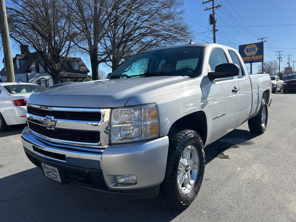 2010 Chevrolet Silverado 1500 Image 1