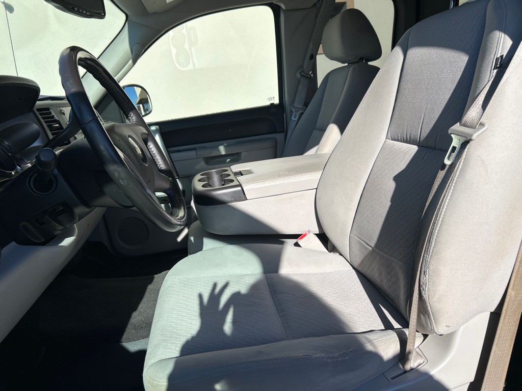 2010 Chevrolet Silverado 1500 Image 11