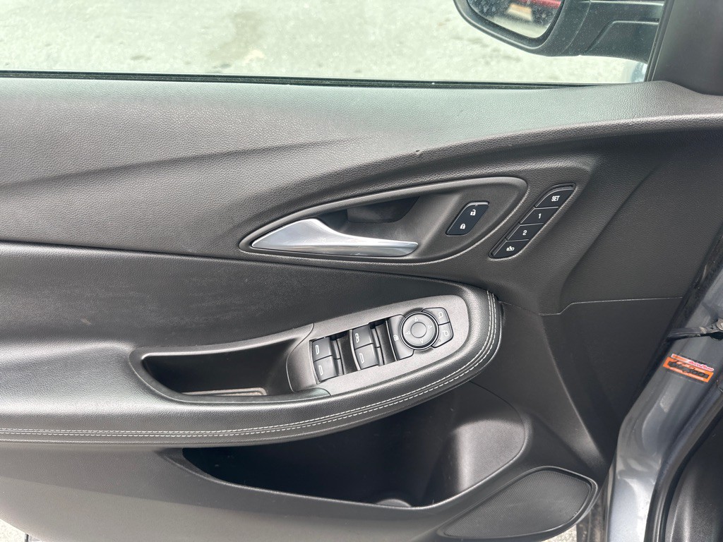 2021 Buick Enclave Image 10