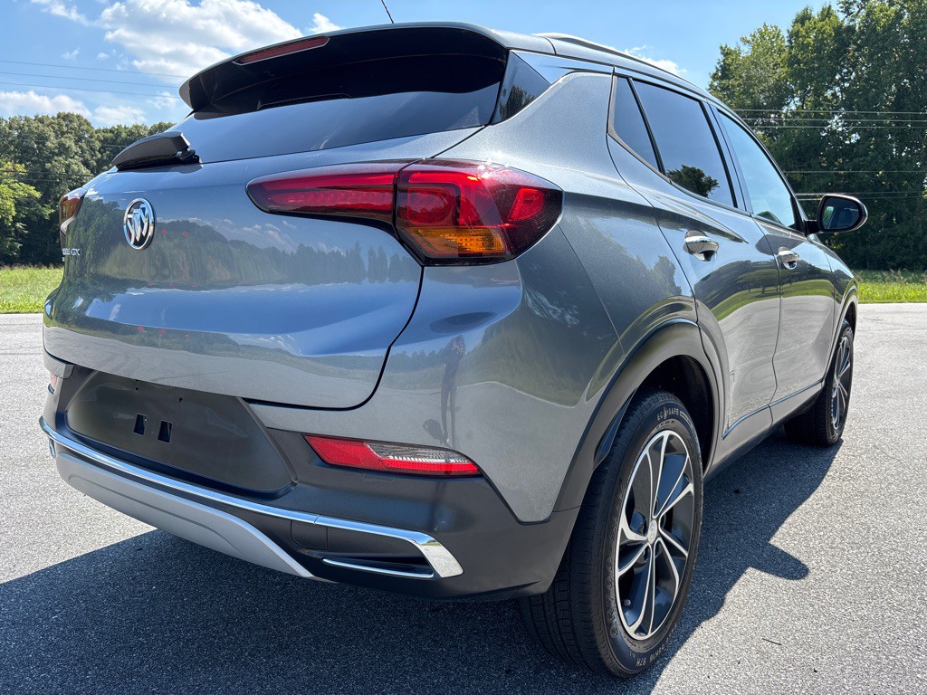 2021 Buick Enclave Image 5