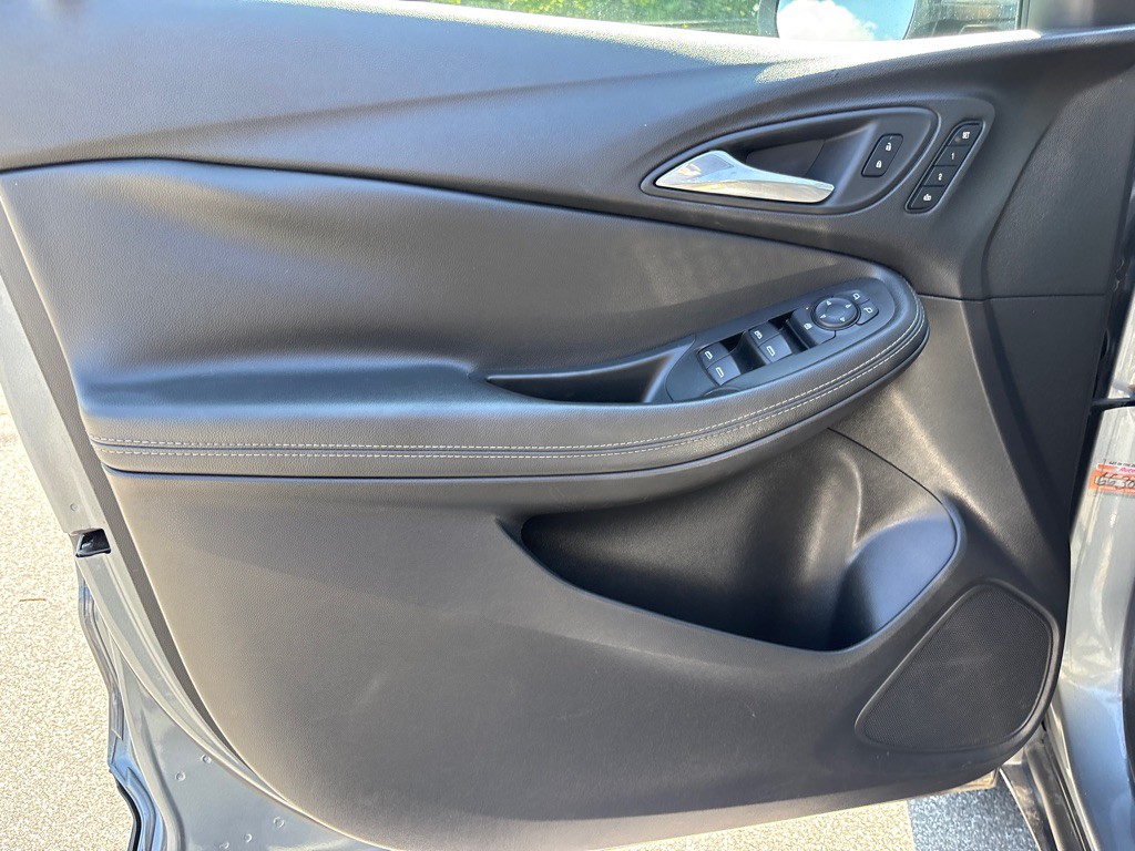 2021 Buick Enclave Image 10