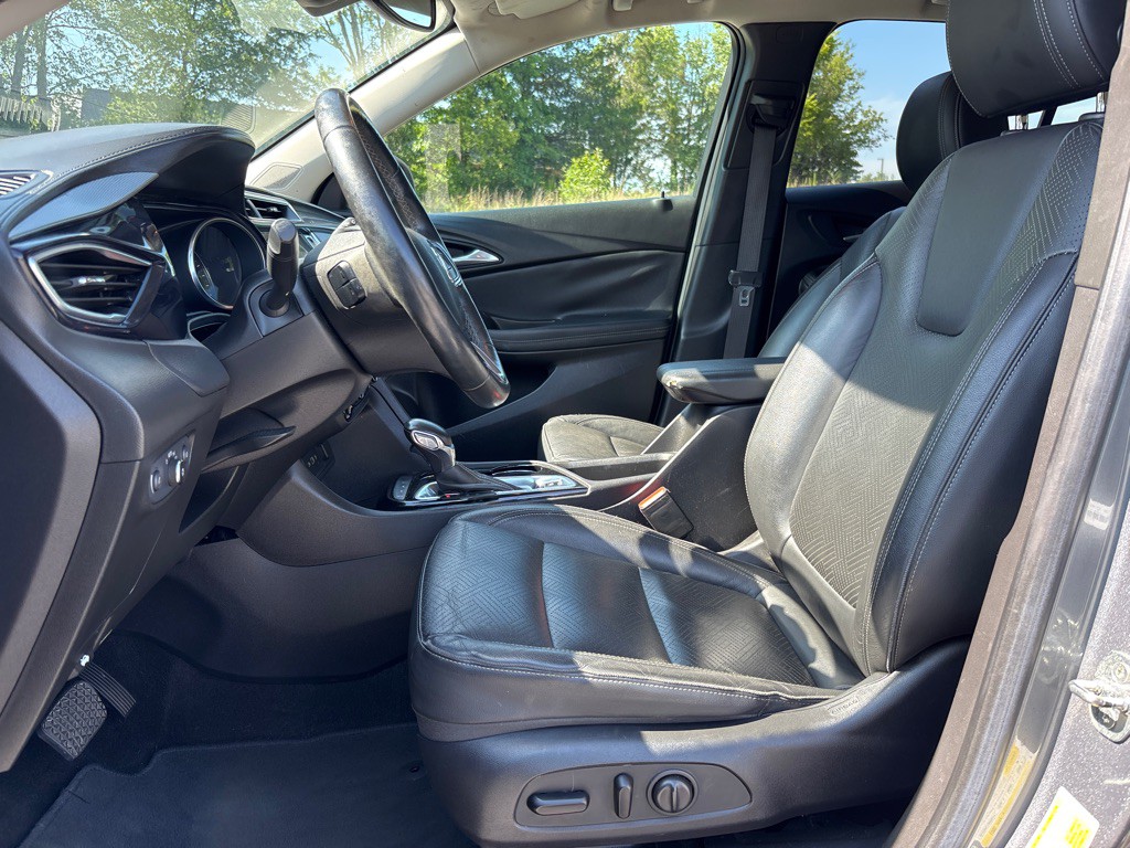 2021 Buick Enclave Image 12