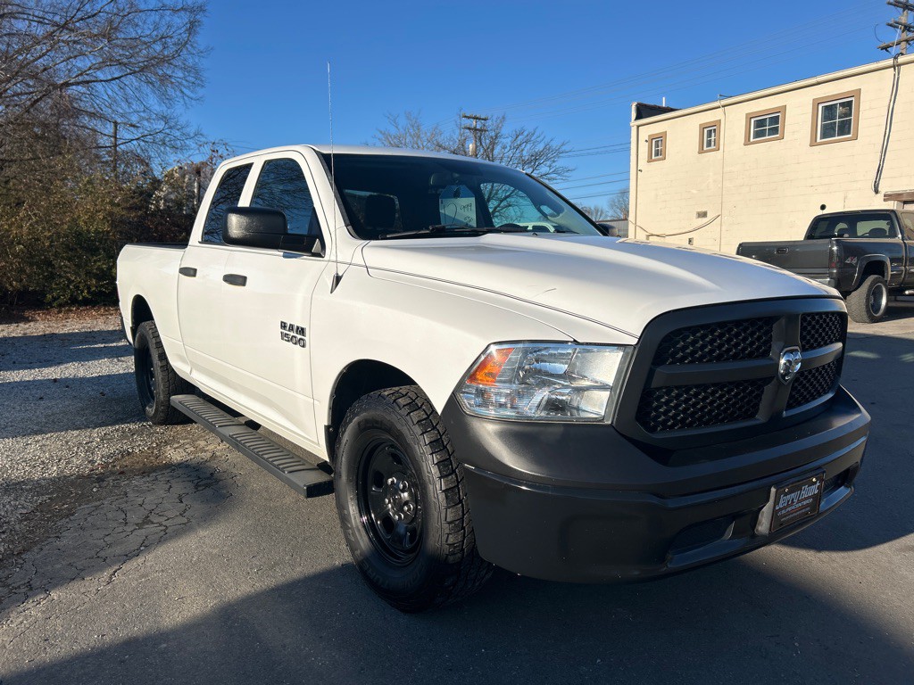 2016 RAM 1500 Image 3