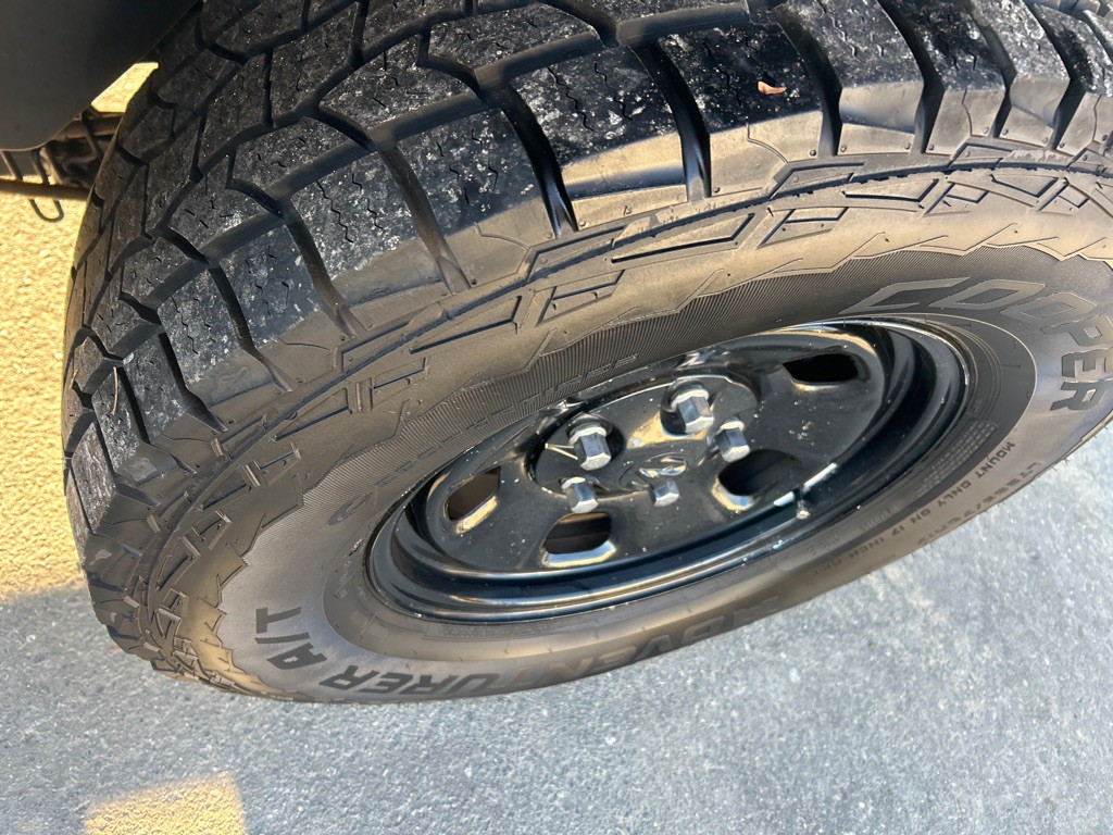 2016 RAM 1500 Image 9