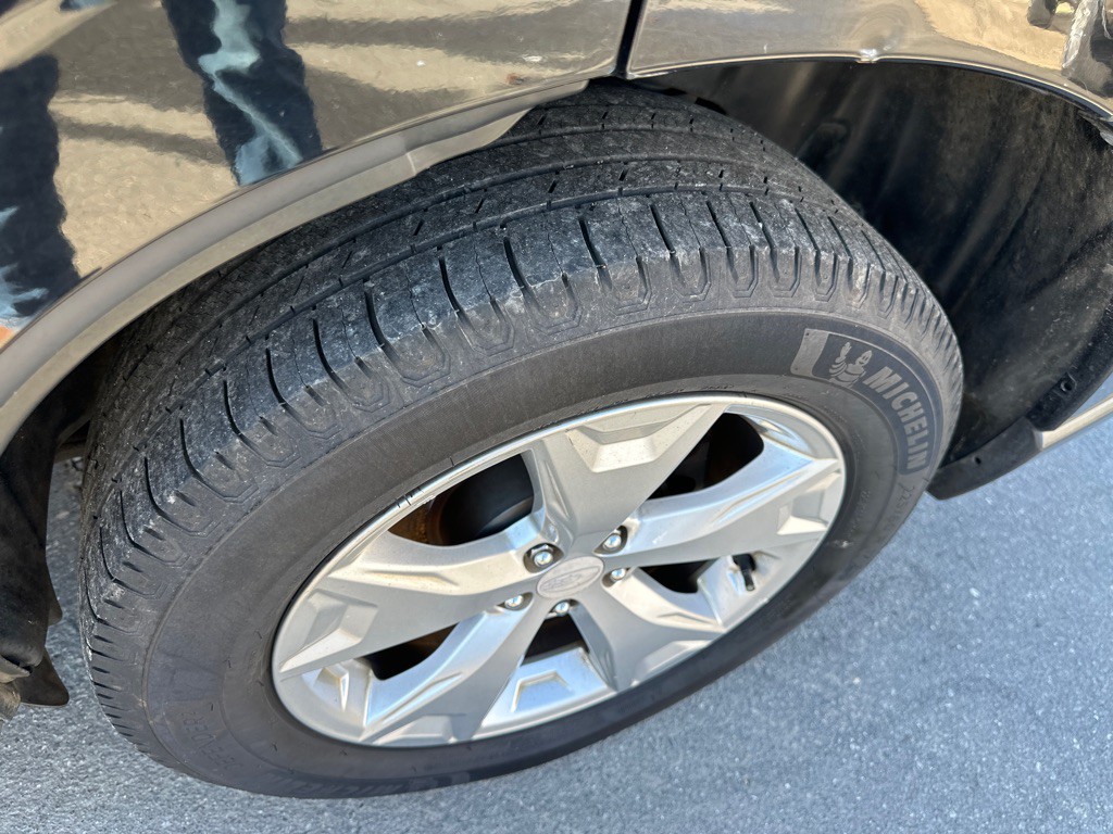 2014 Subaru Forester Image 10