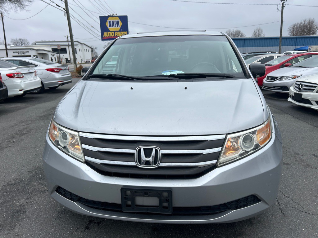 2013 Honda Odyssey Image 2
