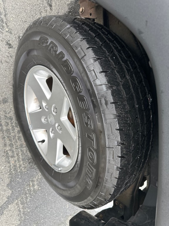 2010 Jeep Wrangler Image 10