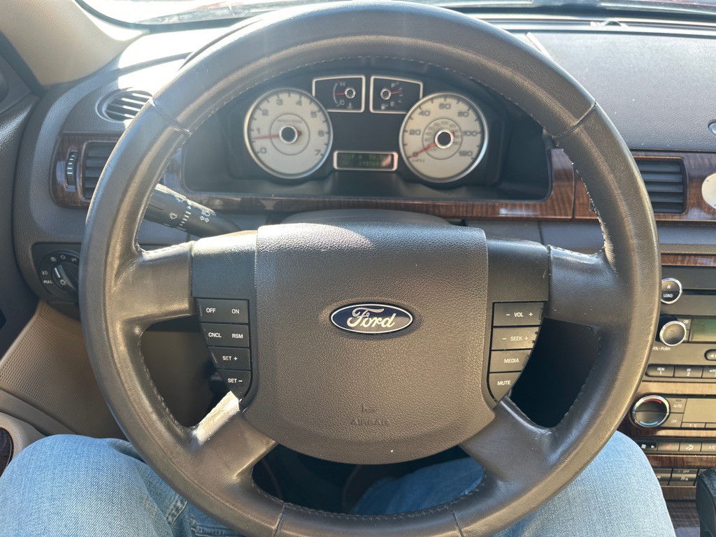 2008 Ford Taurus Image 14