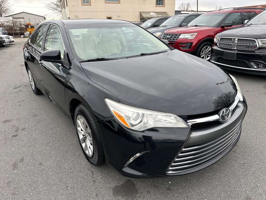 2015 Toyota Camry Image 7