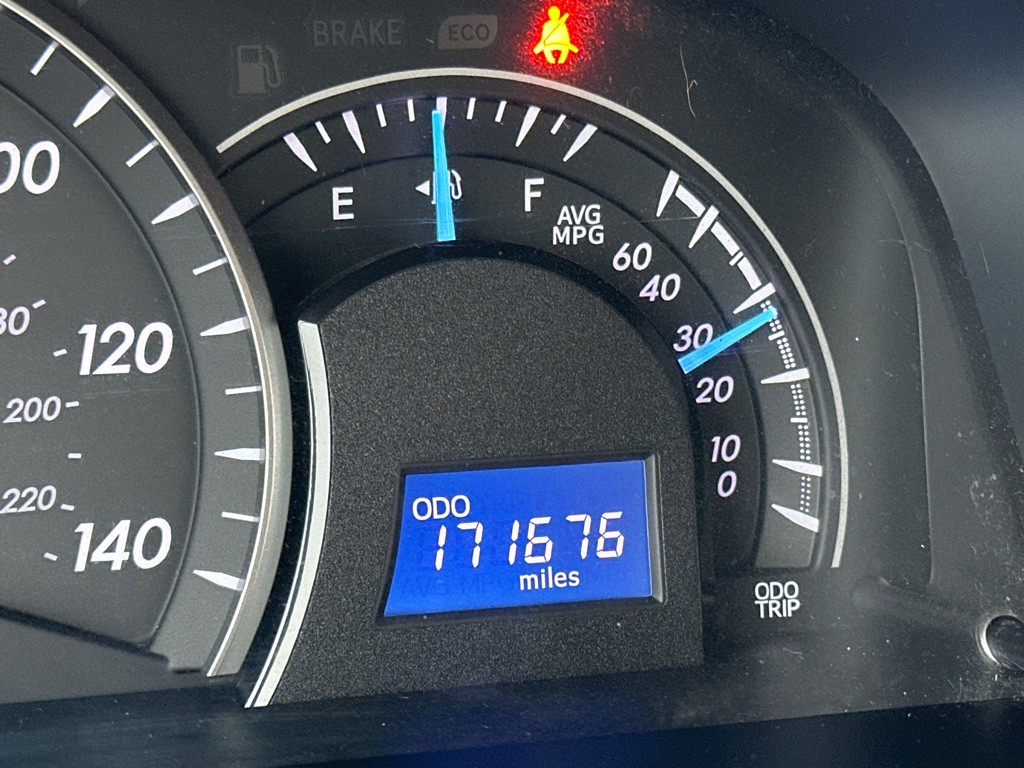 2015 Toyota Camry Image 15