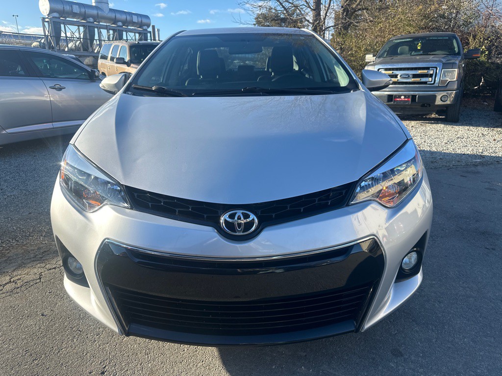 2016 Toyota Corolla Image 8