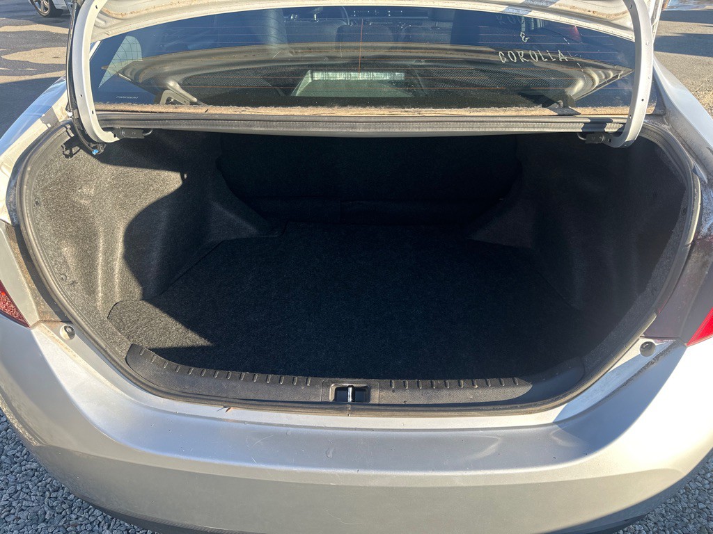 2016 Toyota Corolla Image 14