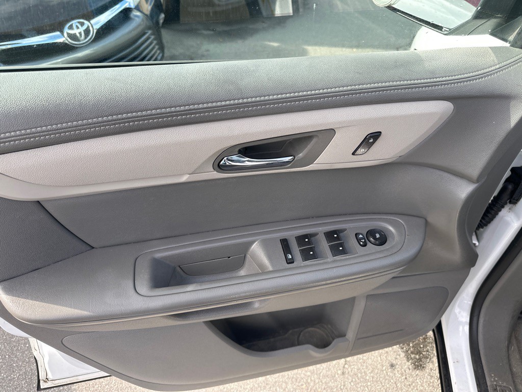 2017 Chevrolet Traverse Image 10