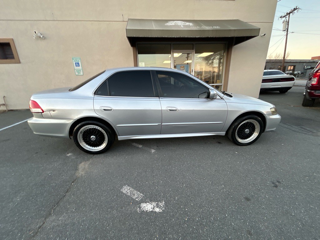 2001 Honda Accord Image 4