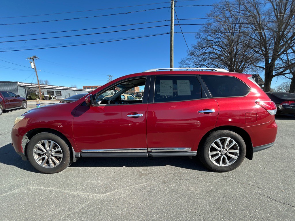 2015 Nissan Pathfinder Image 8